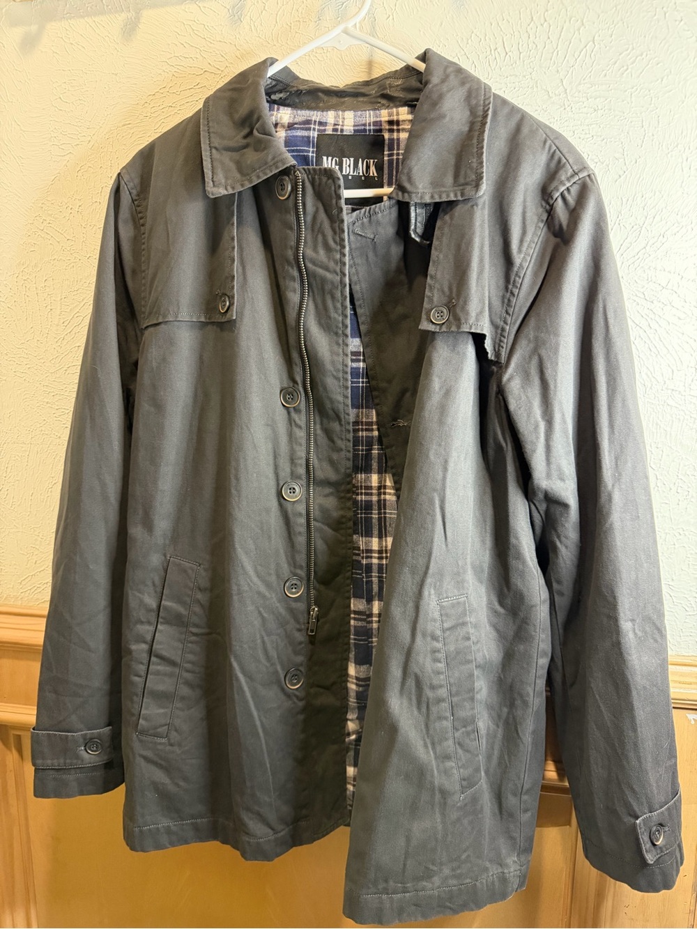 MG Black Men's Grey/Black Lightweight Jacket